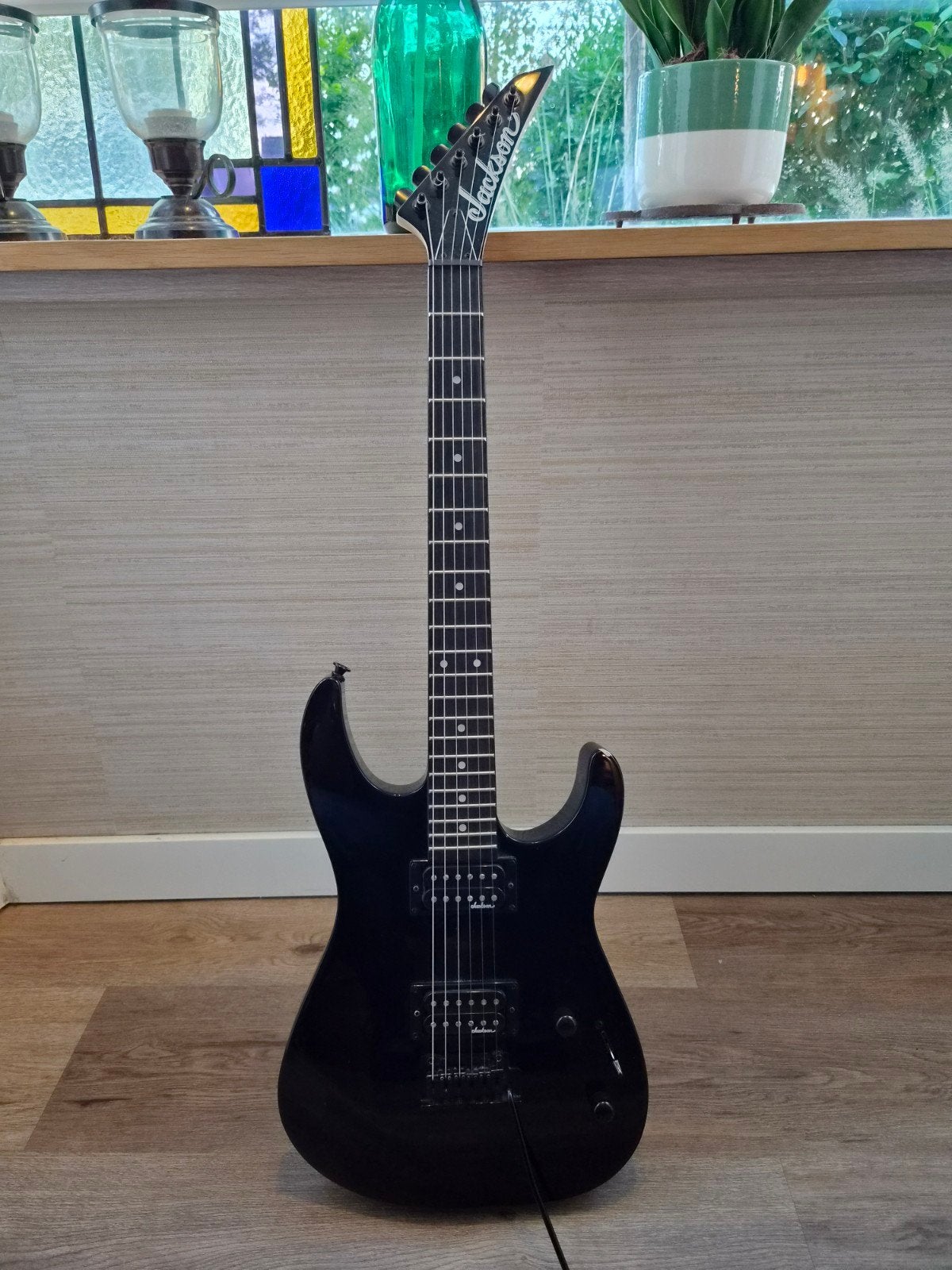 Foto 2 van Jackson JS11 elektrische gitaar