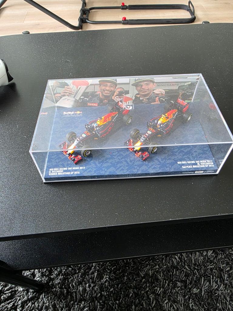 Max Verstappen/daniel riccardo RB12 malaysian GP2016, Ophalen of Verzenden, Nieuw, Formule 1