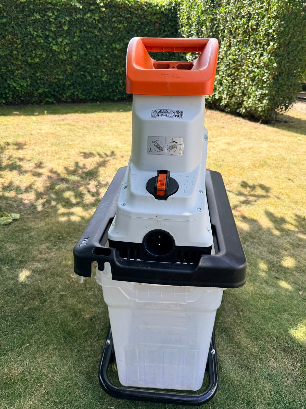 Stihl GHE 140 L Hakselaar - Zo goed als nieuw, Tuin en Terras, Hakselaars, Ophalen, Zo goed als nieuw, Elektrisch, Met opvangbak