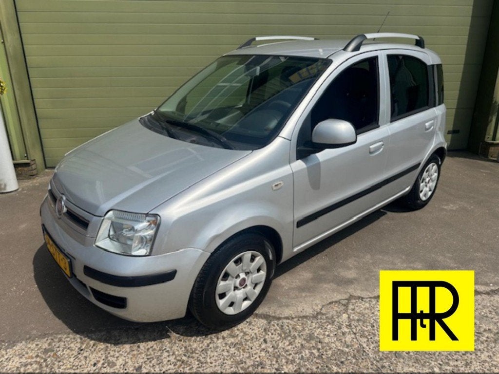 Fiat PANDA 1.2 Sempre trekhaak airco, Auto's, Fiat, Euro 5, Gebruikt, 1242 cc, Origineel Nederlands