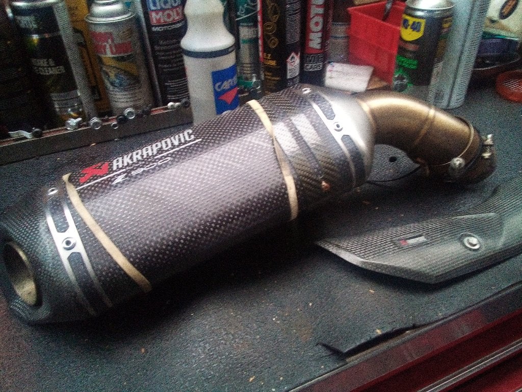 kawasaki z 900 2019  akrapovic carbon demper, Motoren, Ophalen, Gebruikt