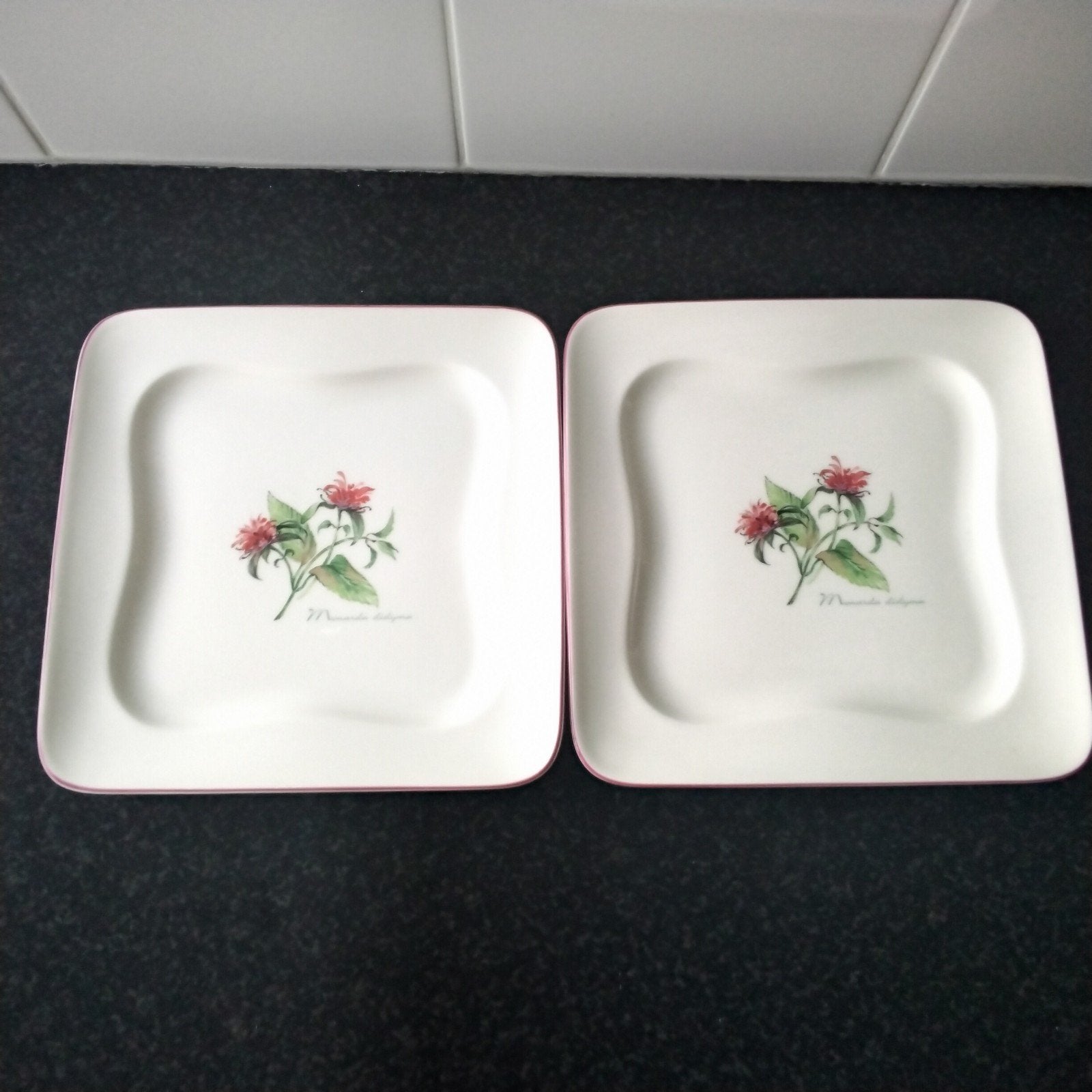 Villeroy en boch  2 vivo floral borden, Huis en Inrichting, Keuken | Servies, Ophalen of Verzenden, Zo goed als nieuw, Bord(en)