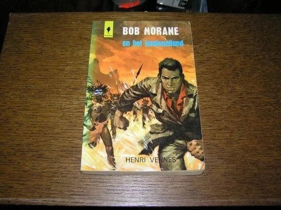 Bob Morane en het haaieneiland- Henri Vernes, Gelezen, Ophalen of Verzenden, Henri Vernes, Fictie