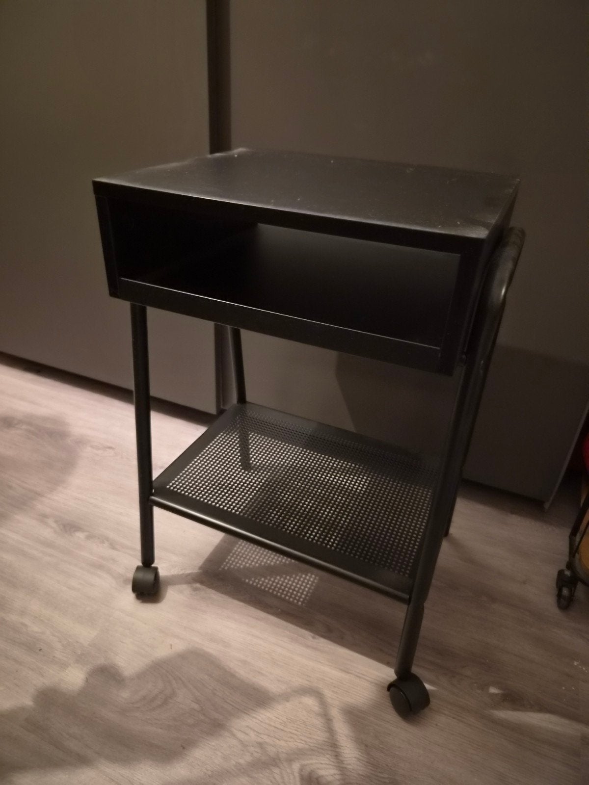 ikea setskog nachtkastje, Huis en Inrichting, Slaapkamer | Nachtkastjes, Ophalen, Zo goed als nieuw, Overige materialen, Minder dan 45 cm