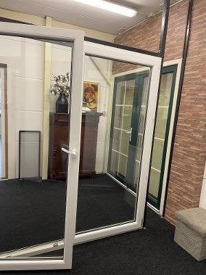 NAAR BINNEN DRAAIENDE BALKONDEUREN/KUNSTSTOF/HR++ GLAS, Kunststof, Deurkozijn, 225 cm of meer, Nieuw
