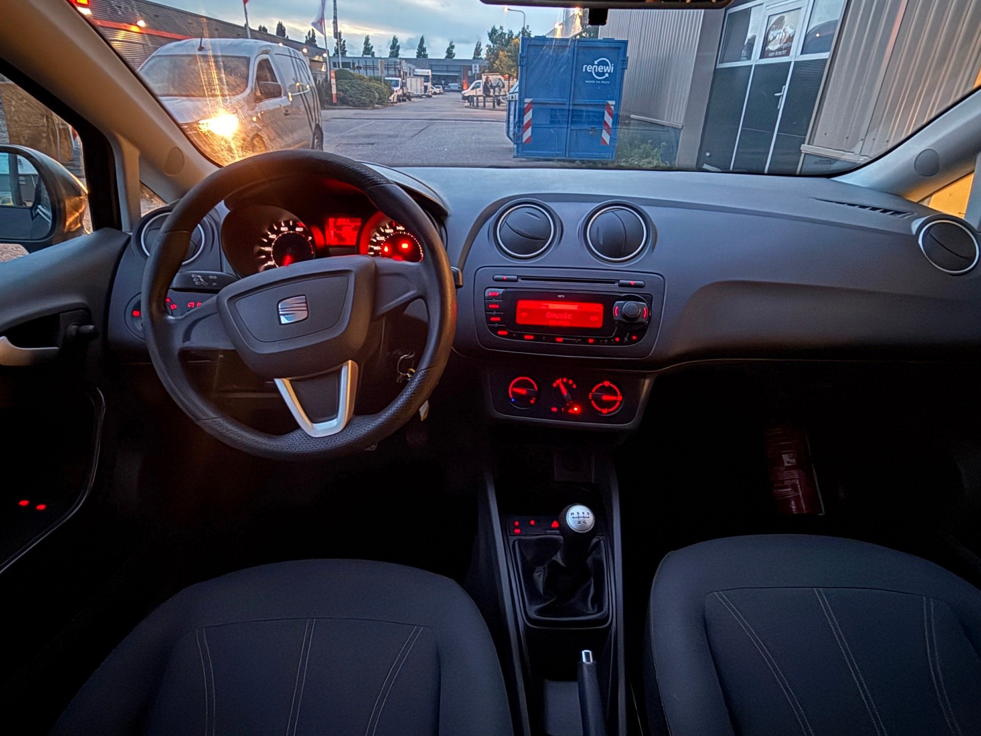 Seat Ibiza SC 1.4 Style Airco Apk, Auto's, Seat, Voorwielaandrijving, Euro 5, 86 pk, Huisgarantie