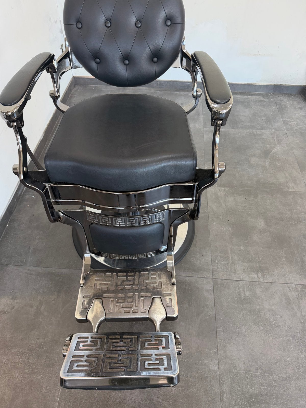 Mr rabel barber stoelen, Diensten en Vakmensen, Knippen