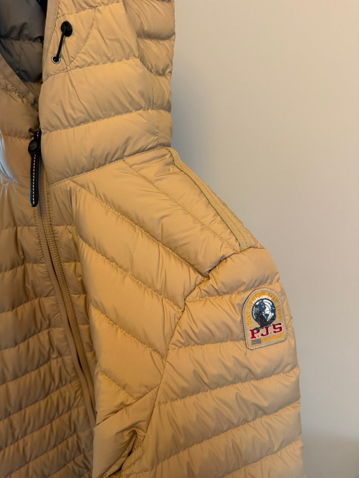 Parajumpers Dames Jas maat L Nieuw!!!, Ophalen of Verzenden, Nieuw, Maat 42/44 (L), Beige