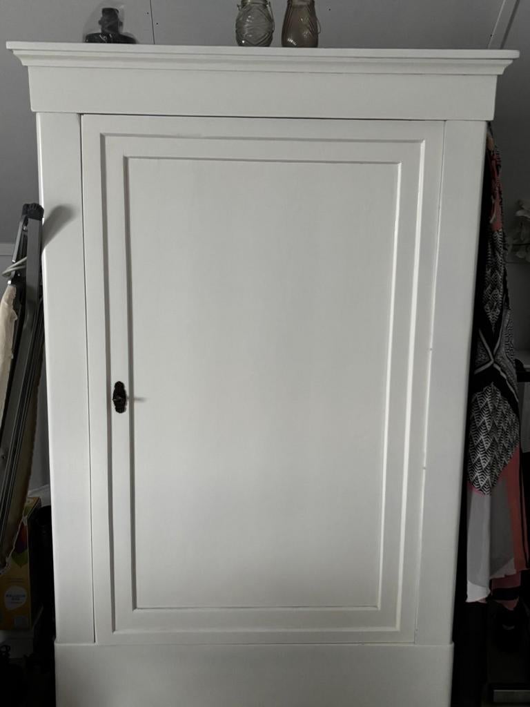Antieke slaapkamer set - Bed, kledingkast en nachtkastje, Ophalen