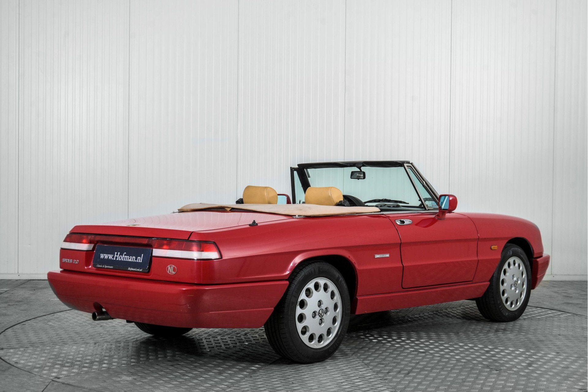 Alfa Romeo Spider 2.0 (bj 1991), Auto's, Alfa Romeo, Achterwielaandrijving, Gebruikt, Cabriolet, 400 kg