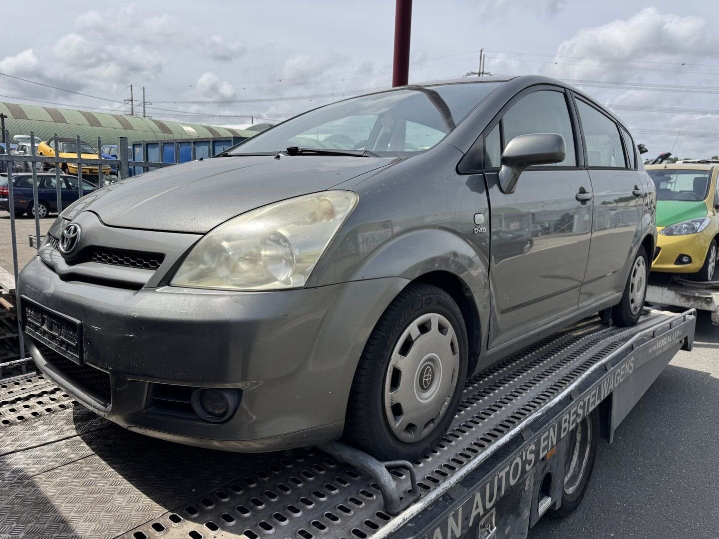 Toyota Corolla Verso 2.0 D 2005 veel onderdelen voorradig, Gebruikt, -, -, Ophalen of Verzenden