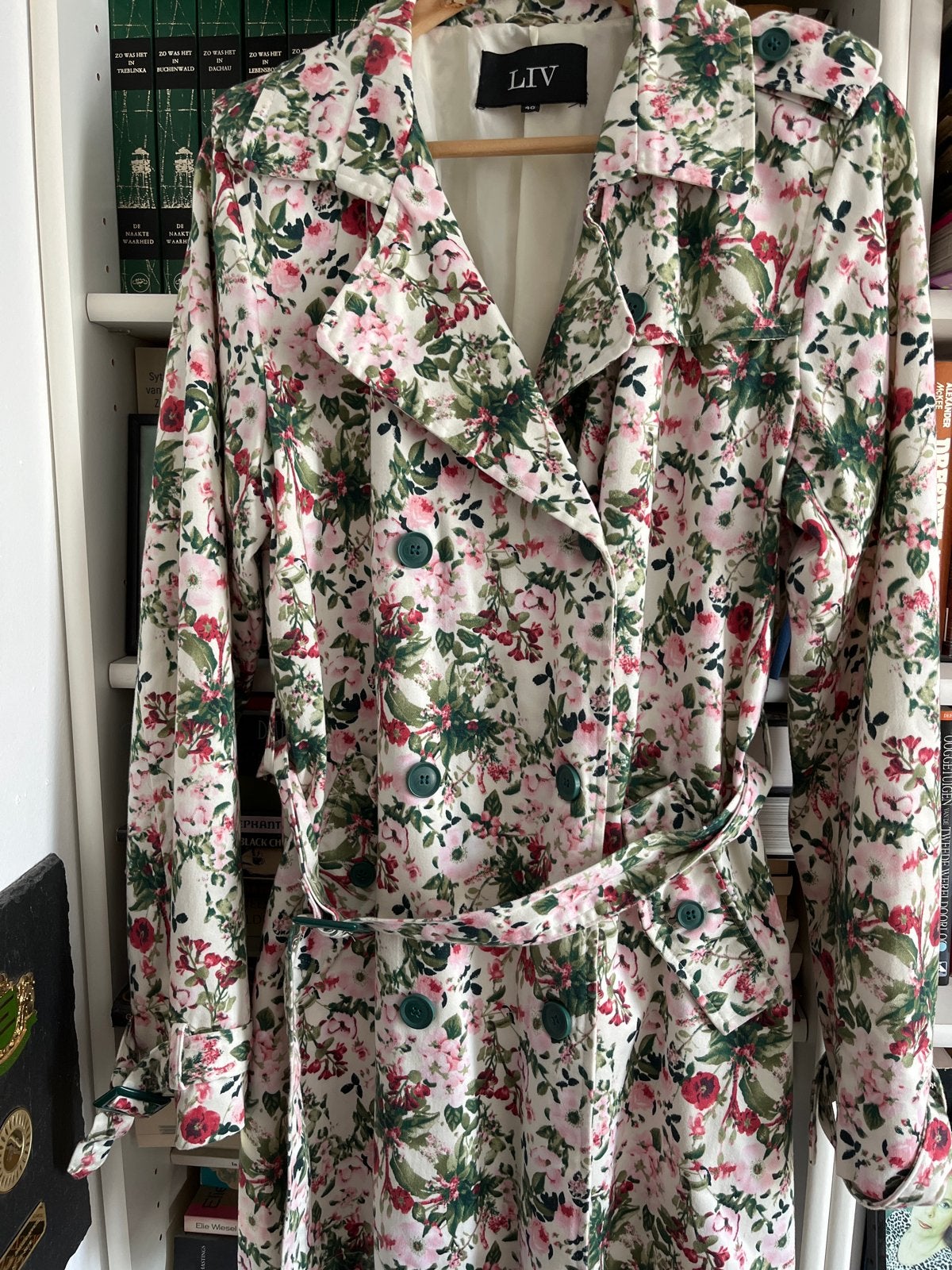VINTED LIV  Bloemenprint Trenchcoat Maat 40, Kleding | Dames, Ophalen of Verzenden, Zo goed als nieuw, Maat 38/40 (M), Meerkleurig