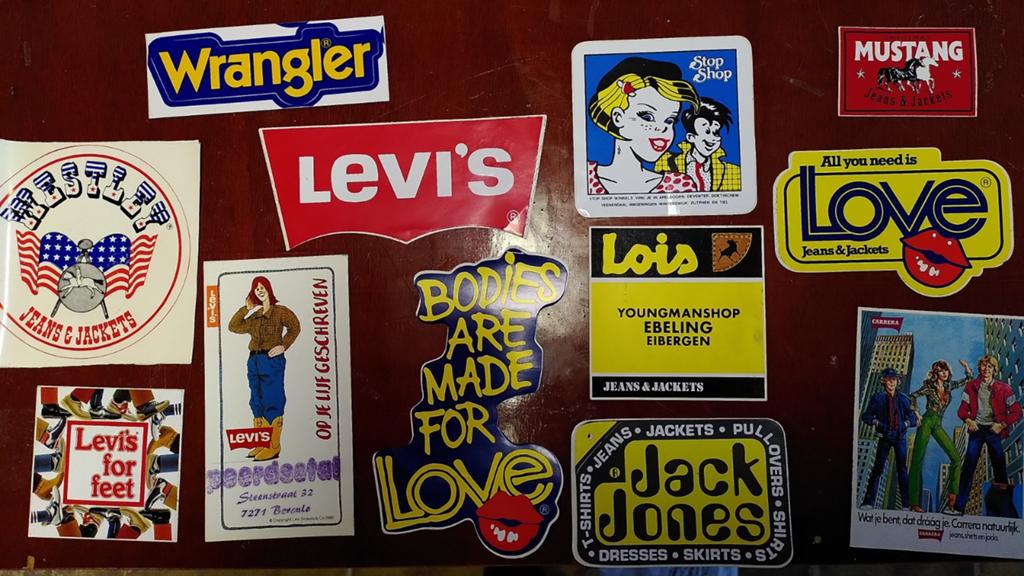 Stickers van o.a. Levi's, Wrangler, Loïs, Ophalen of Verzenden, Zo goed als nieuw