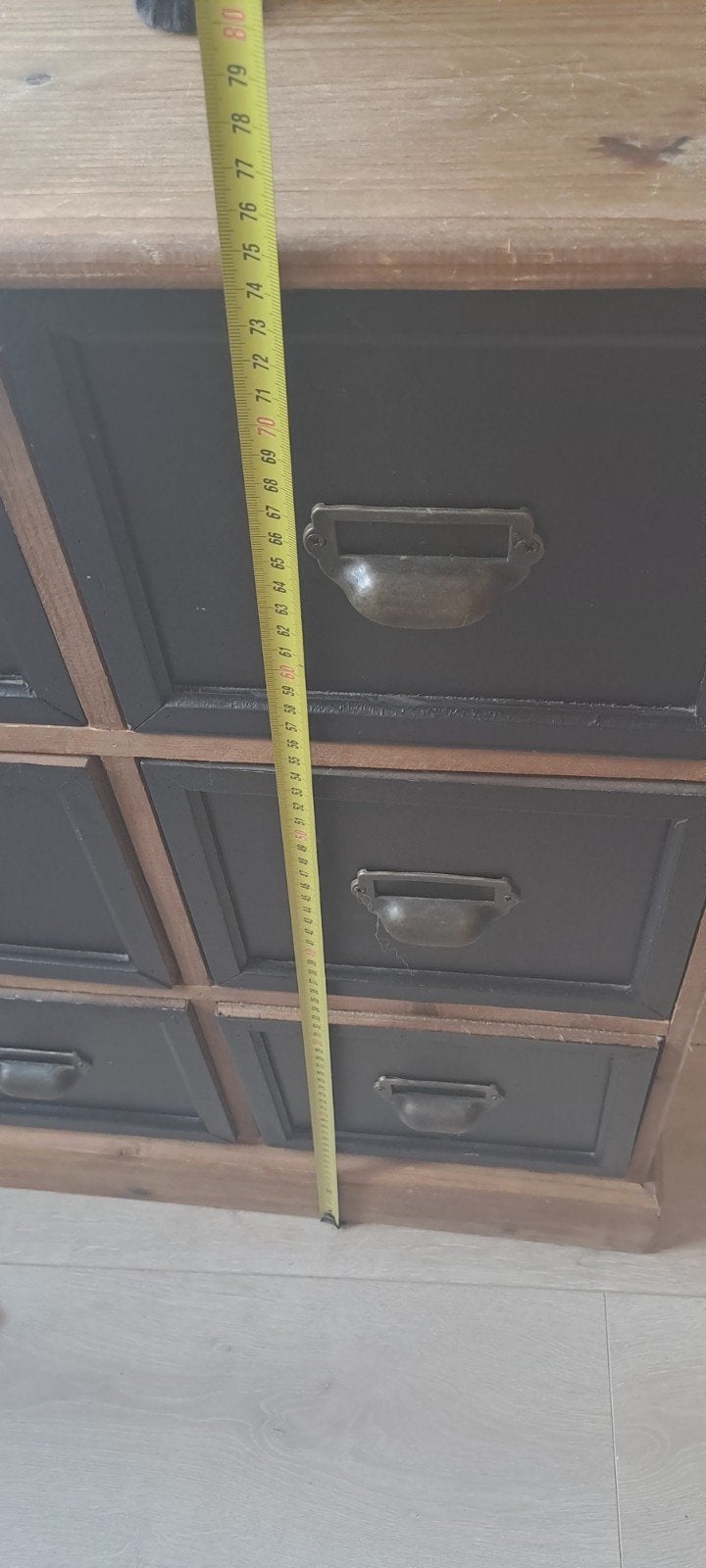 Foto 6 van Vintage ladekast met 15 laden - Hout en metaal