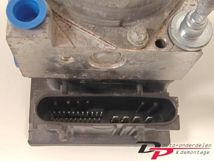 ABS Pomp van een Fiat Bravo, Gebruikt, -, -, Ophalen of Verzenden