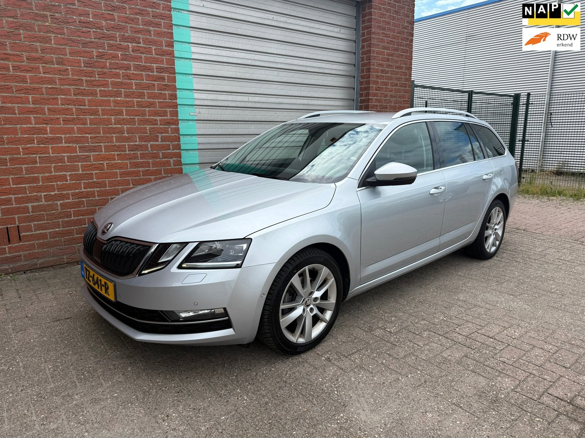 Skoda Octavia Combi 1.0 TSI Greentech Style Business automaa, Gebruikt, Euro 6, 116 pk, Origineel Nederlands