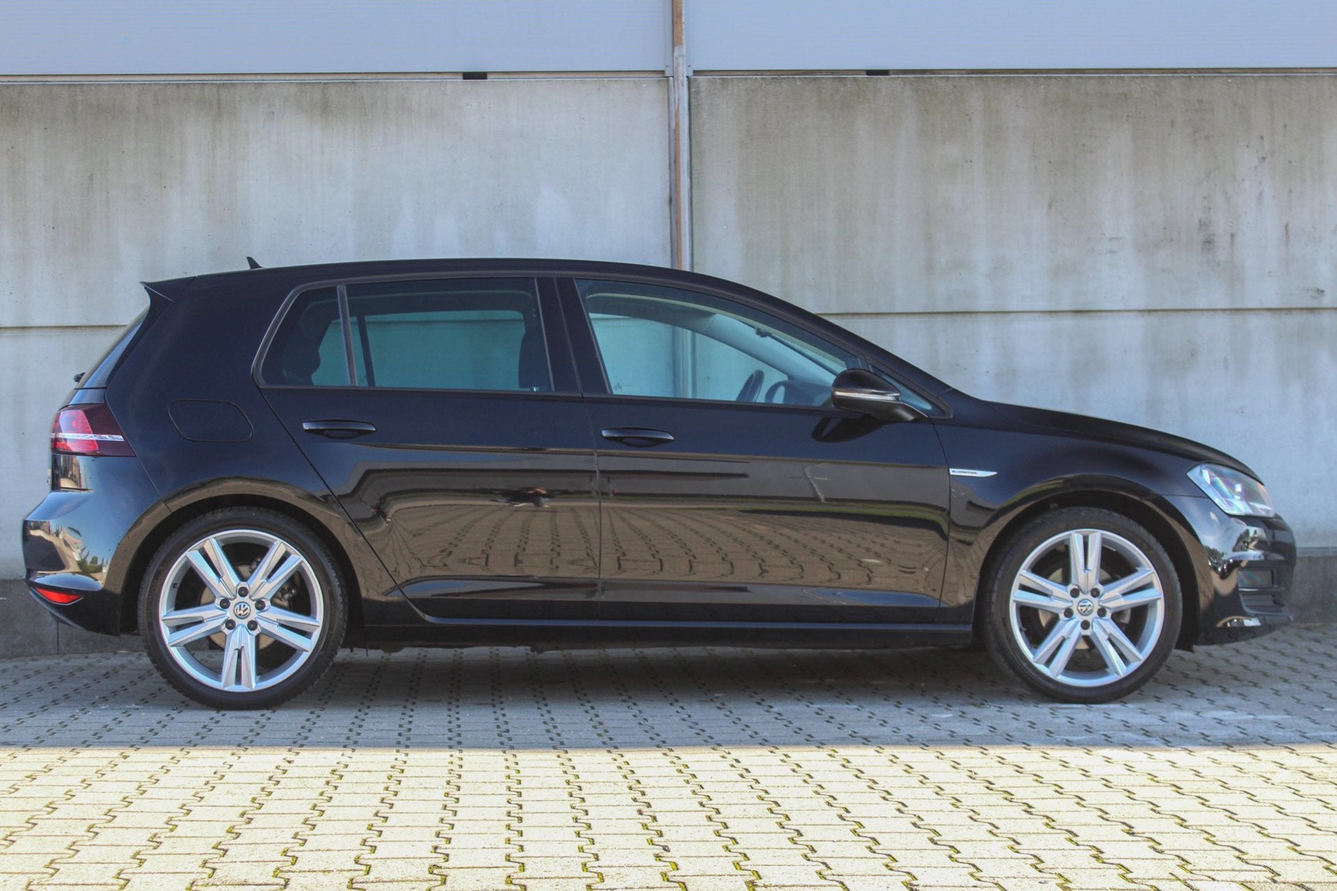 Volkswagen Golf 1.0 TSI Connected Series - automaat - camera, Auto's, Gebruikt, Origineel Nederlands, Bedrijf, Golf