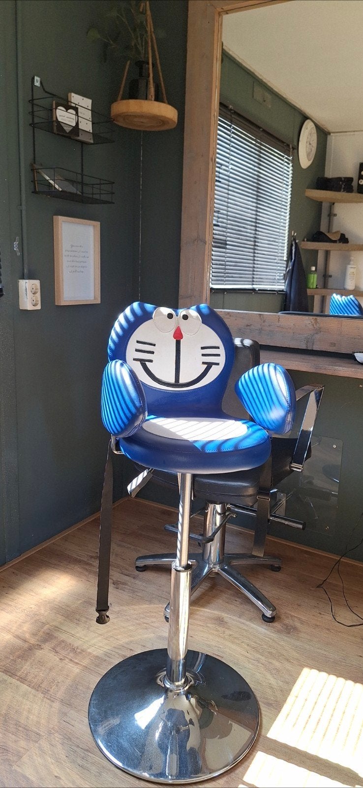 Kapperstoel kind, Ophalen, Zo goed als nieuw
