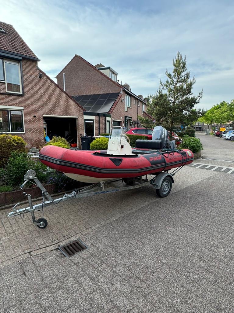 Zodiac Pro met 75PK Yamaha buitenboordmotor en kanteltrailer, Watersport en Boten, Rubberboten, Ophalen, Gebruikt, 4 m, 0 cm