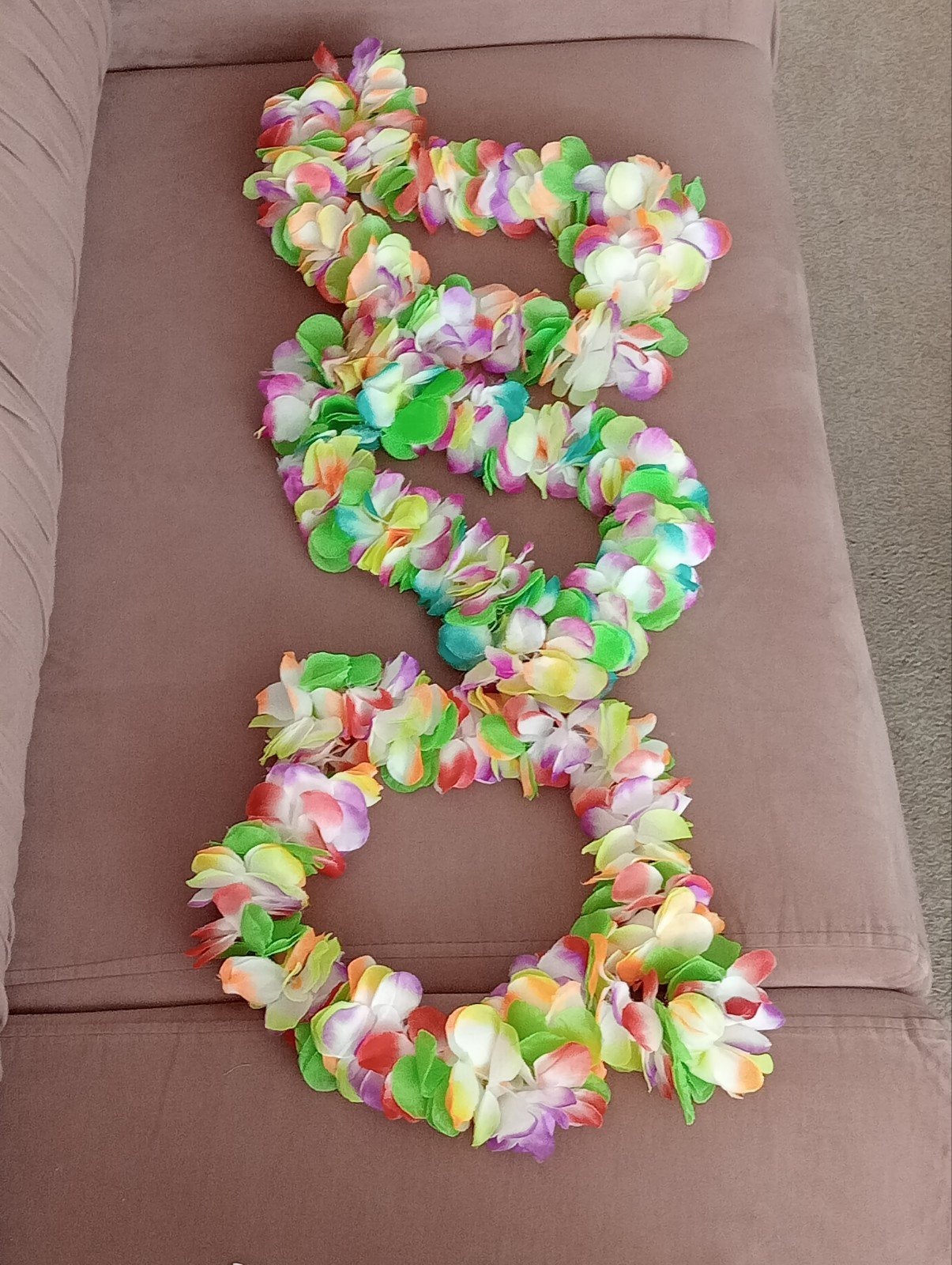 Hawaï slinger bloemenketting - Feestversiering, Ophalen of Verzenden, Gebruikt, Feestartikel, Overige