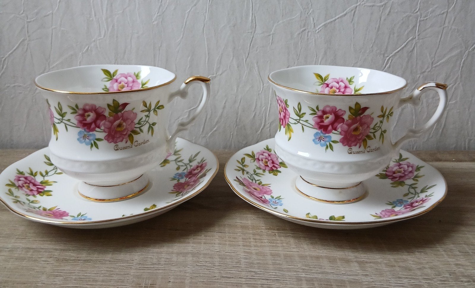 Royal Ascot Queen’s Garden Kop en Schotel 2 Stuks p/st €7, Verzamelen, Porselein, Kristal en Bestek, Verzenden, Zo goed als nieuw