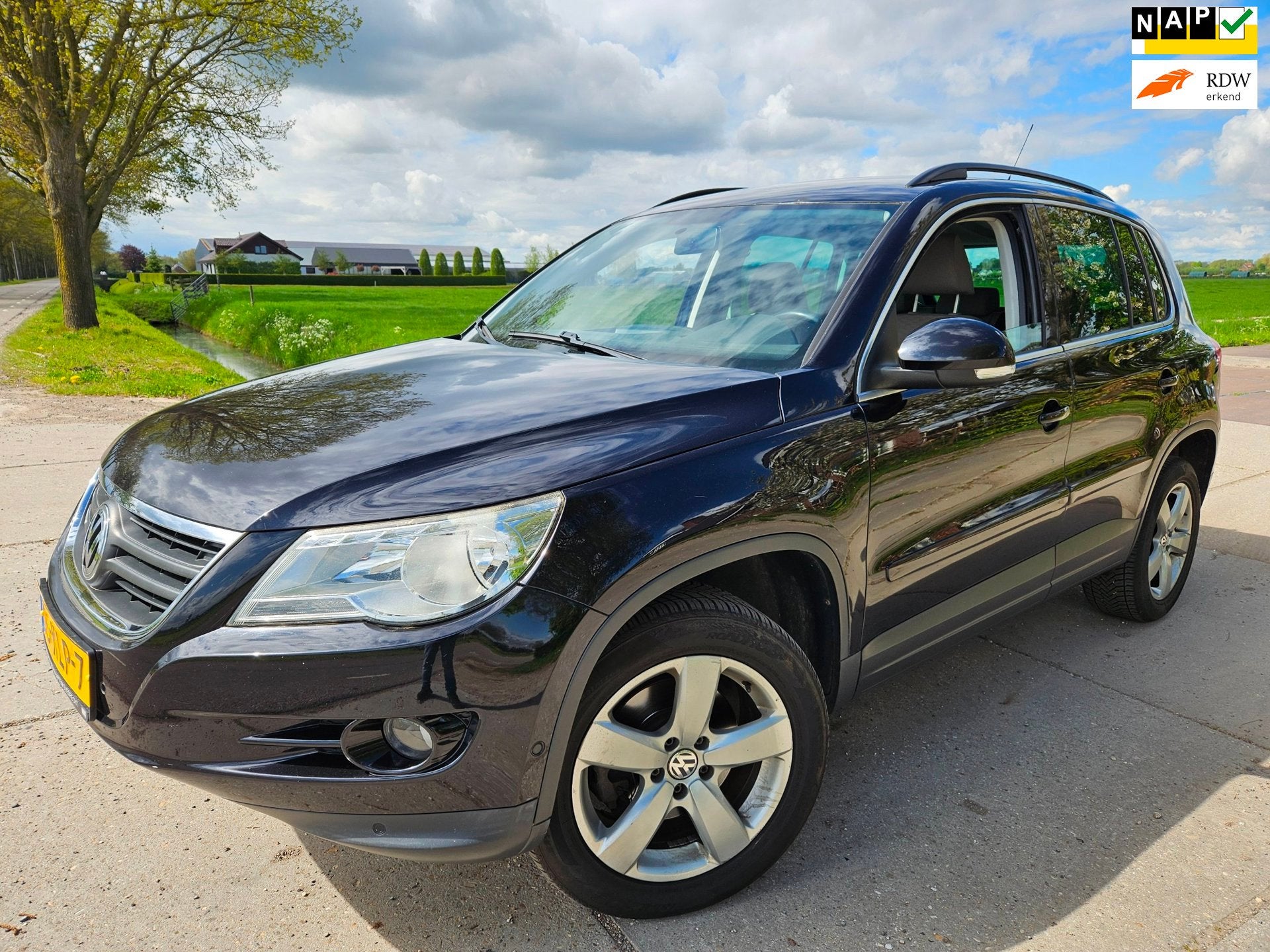 Volkswagen Tiguan 2.0 TDI Trend&Fun 4Motion/ automaat/ airco, Gebruikt, 4 cilinders, 2000 kg, Zwart
