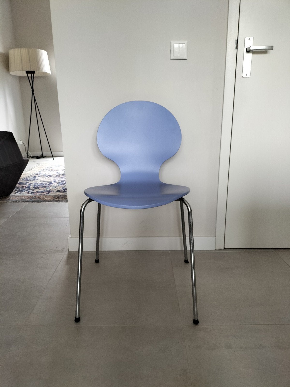 Moderne lila stoel vlinderstoel met metalen onderstel, Gebruikt, Blauw, Ophalen of Verzenden, Metaal