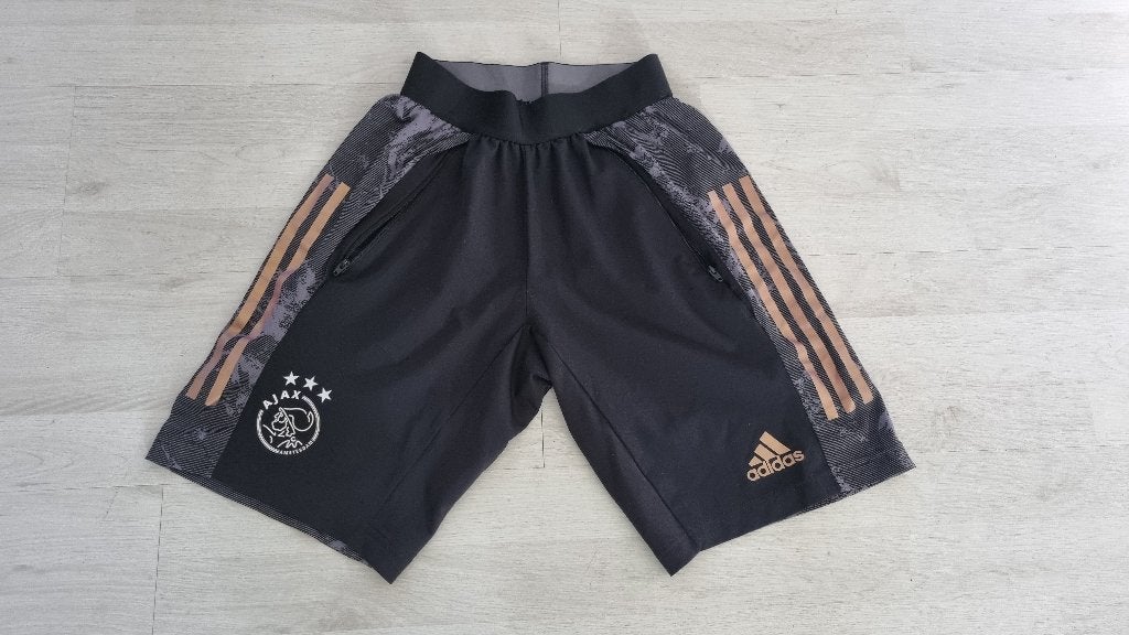 Ajax UIT Europese Training Short! Seizoen 20/21! Mt XS!, Ophalen of Verzenden, Zo goed als nieuw, Voetbal, Rood