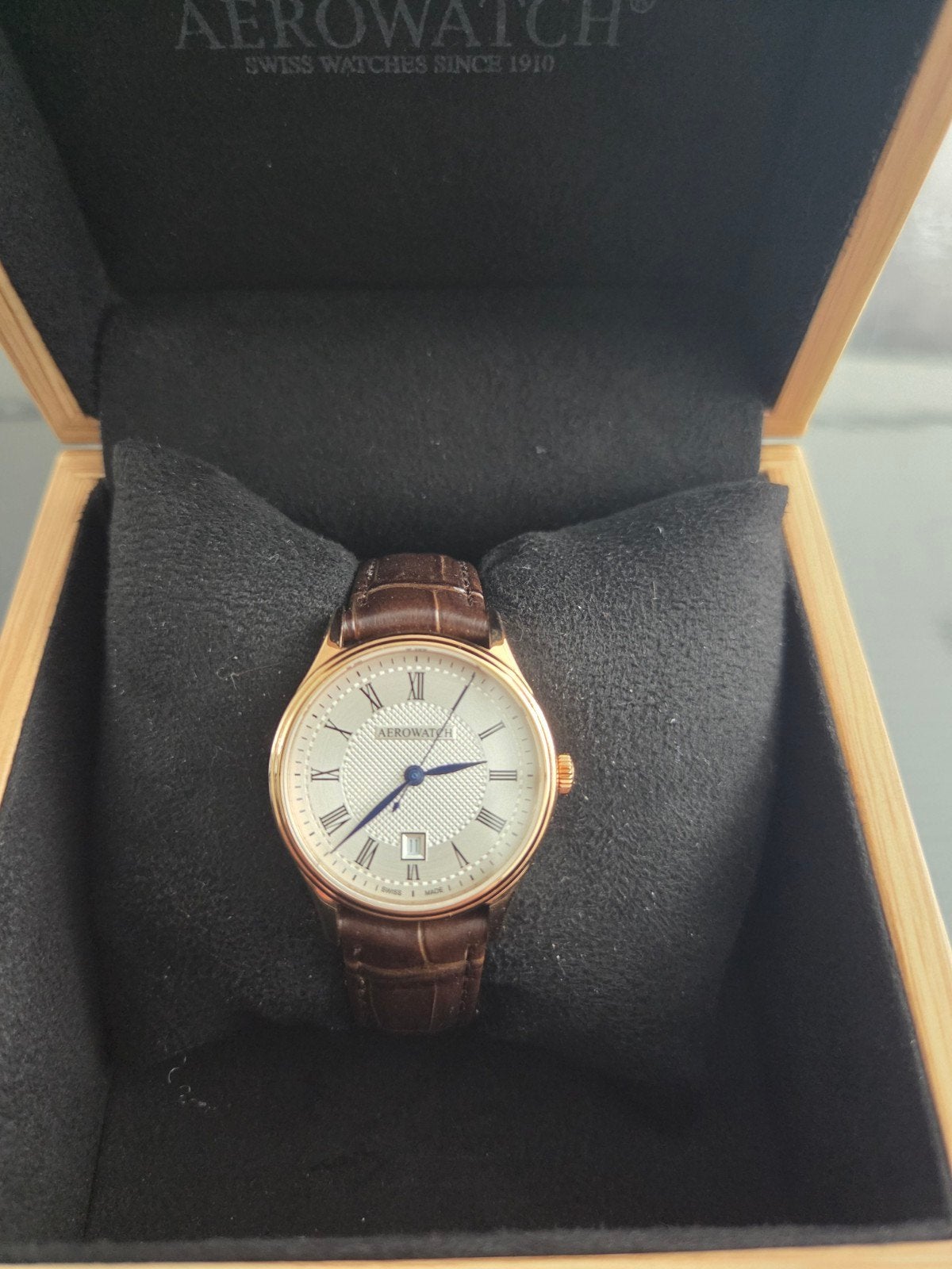 Aerowatch Les Grandes Classiques horloge (nieuw in doos), Leer, Polshorloge, Nieuw, Ophalen