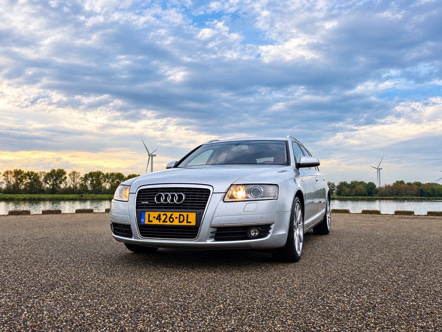 Audi A6 Avant 3.2 FSi quattro (bj 2006, automaat), Auto's, Automaat, Automatische klimaatregeling, Gebruikt, Zwart
