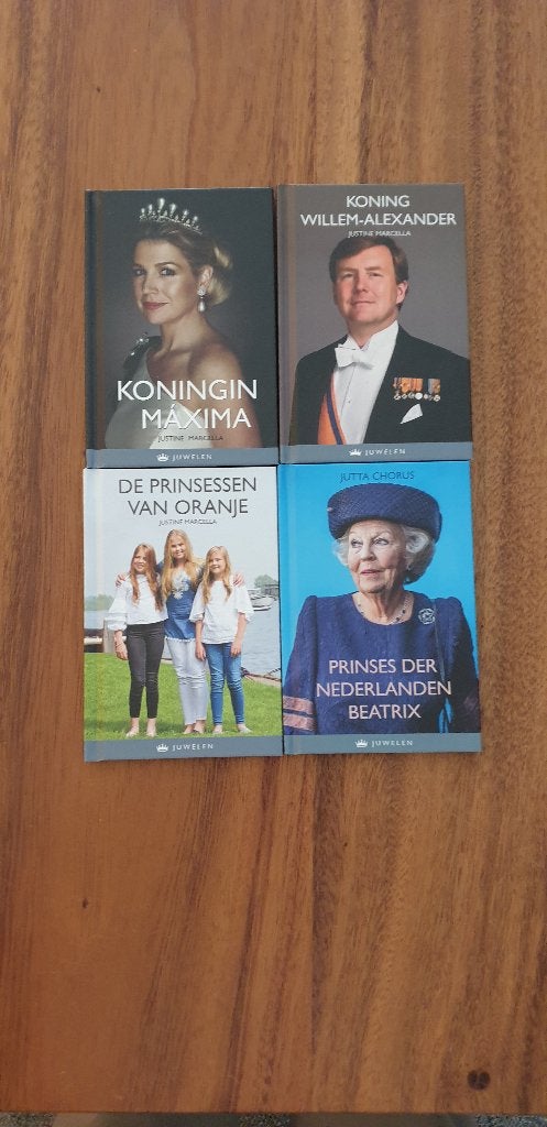 Koningshuis (literaire juweeltjes), Justina Marcella en Jutta Chorus, Ophalen of Verzenden, Zo goed als nieuw, Nederland
