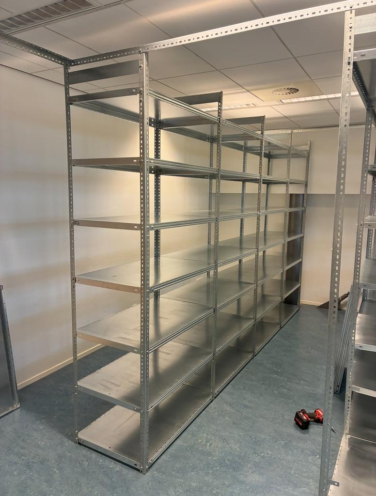 Stelling materiaal 8 meter, Ophalen
