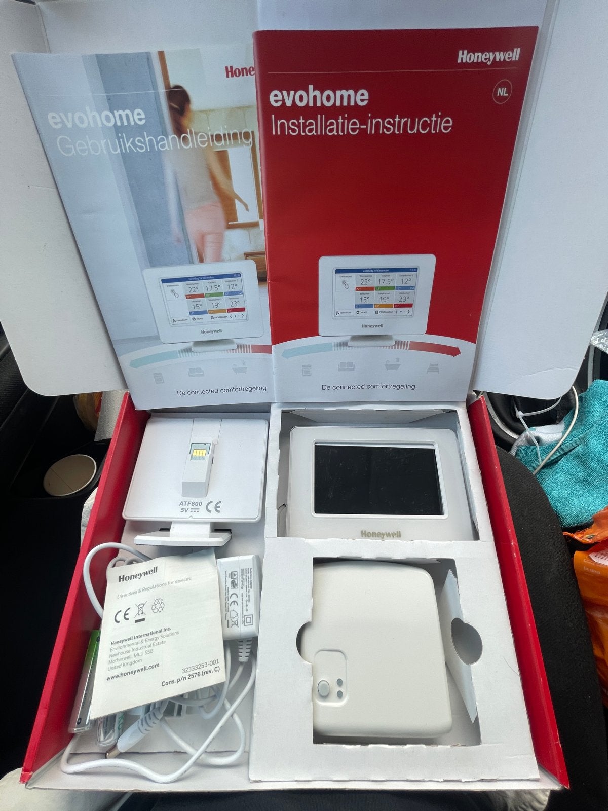 Honeywell Evohome wifi thermostaat.niuwe BDR91 en standaard, Ophalen of Verzenden, Slimme thermostaat, Zo goed als nieuw