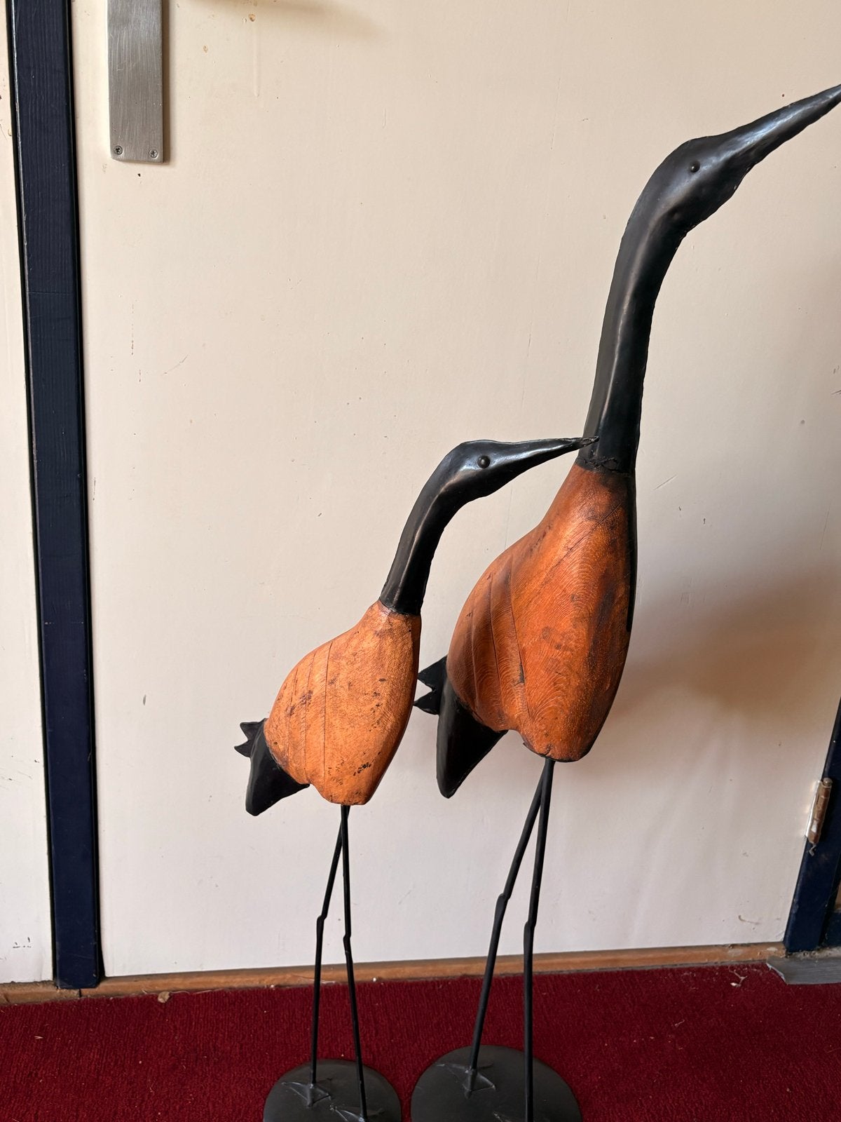 2 Zwarte Reigers van Hout en Metaal - Decoratief Beeld, Ophalen