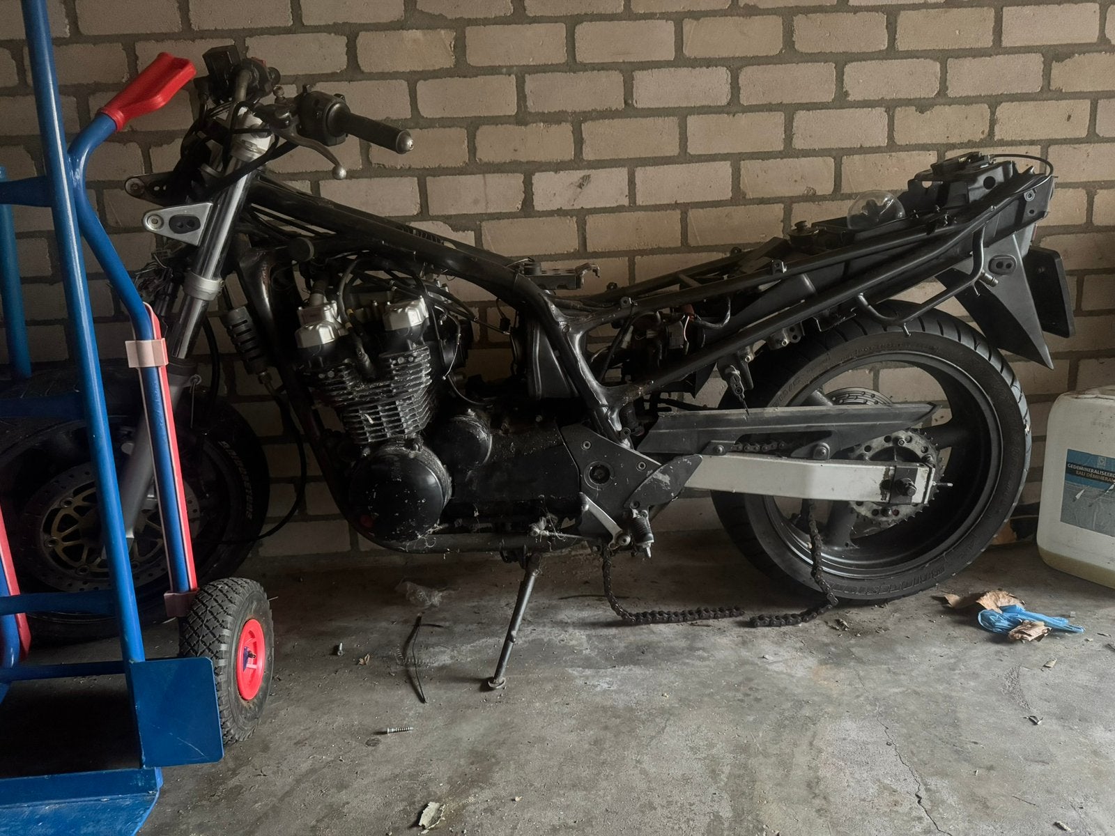 Kawasaki zr-7 frame met kenteken, Ophalen, Gebruikt
