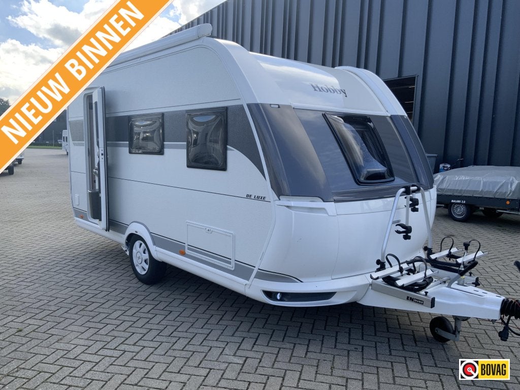 Hobby De Luxe 440 SF, Caravans en Kamperen, Hobby, Bedrijf, Treinzit, 4 tot 5 meter