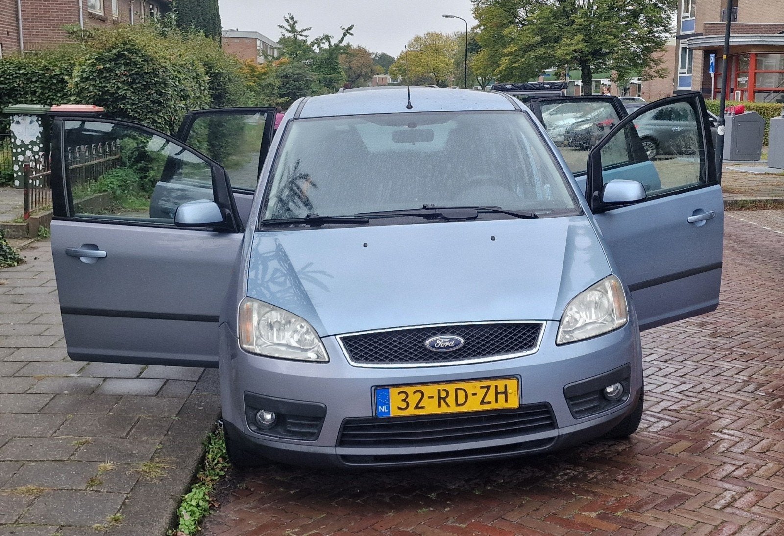 Ford C-Max 1.6 74KW 2005 Blauw, Auto's, Voorwielaandrijving, 1596 cc, 4 cilinders, Blauw