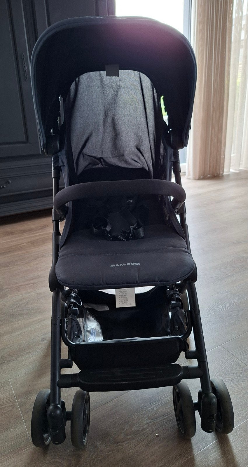 Maxi-Cosi Lara2 Essential Black Buggy, Ophalen, Gebruikt, Maxi-Cosi, Verstelbare rugleuning