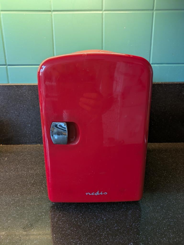 Rode mini koelkast Nedis, Ophalen of Verzenden