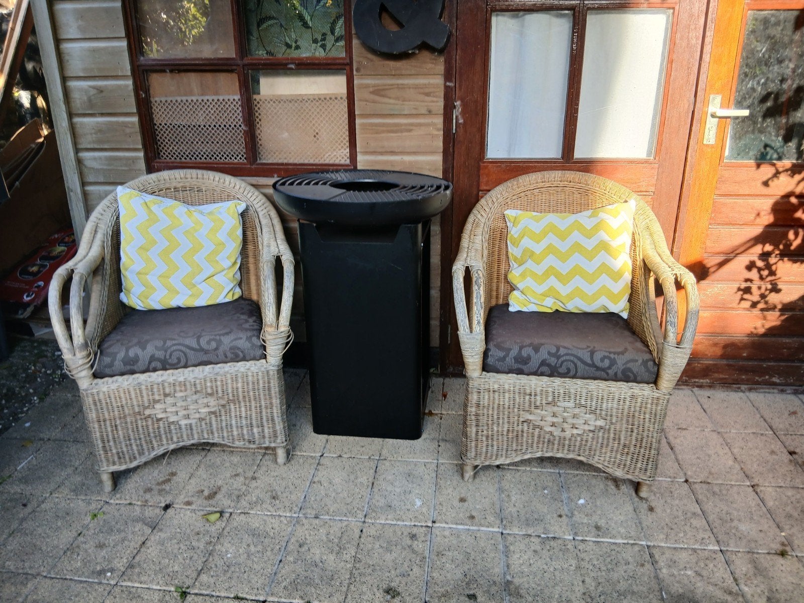 2 rieten stoelen, Tuin en Terras, Tuinstoelen, Ophalen of Verzenden, Gebruikt, Rotan