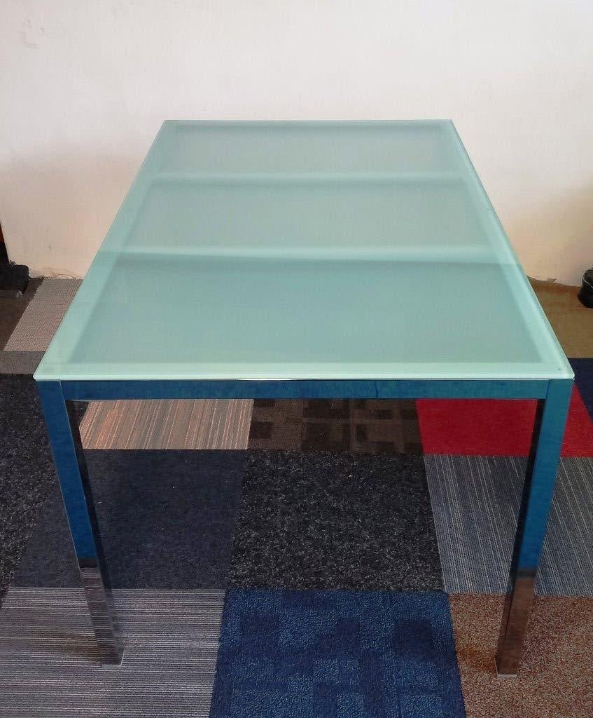 Ikea Glastafel Kantoortafel Kantinetafel Tafel 135 x 85 cm., Huis en Inrichting, Bureaus, Ophalen, Overige typen, Gebruikt, 135 cm