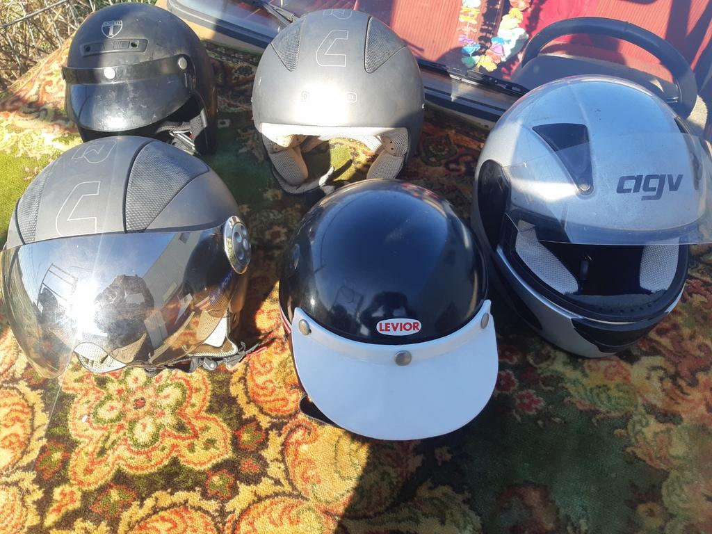 LEUKE UITZIENDE BROM MOTOR HELMEN VANAF 14.95 EURO, Ophalen of Verzenden, Gebruikt
