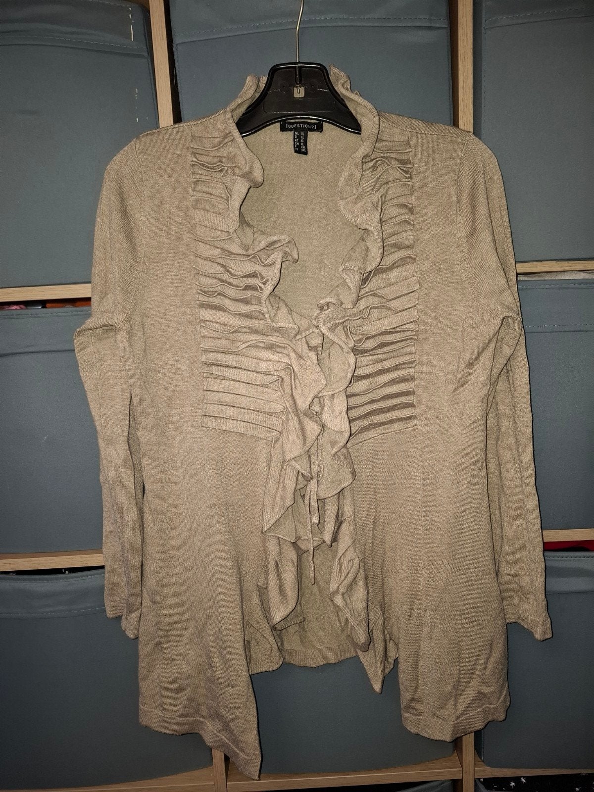 Question? vest met ruches - Maat XL, Beige, Maat 42/44 (L), Ophalen of Verzenden, Zo goed als nieuw
