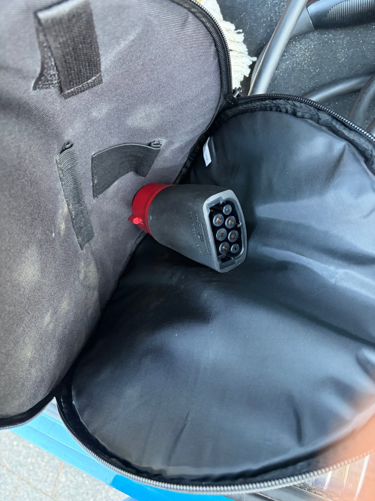 Tesla laadkabel 220V en camping (UMC Gen 2), Verzenden, Gebruikt