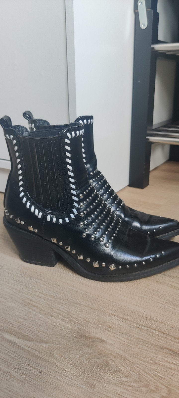 Bulk schoenen: diverse stijlen en maten, Kleding | Dames, Ophalen of Verzenden, Gedragen, Zwart, Lage of Enkellaarzen