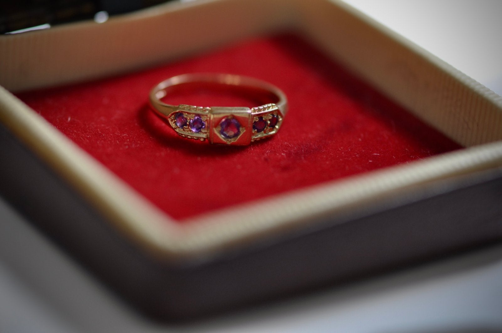 Vintage 9 karaat gypsy ring amethisten