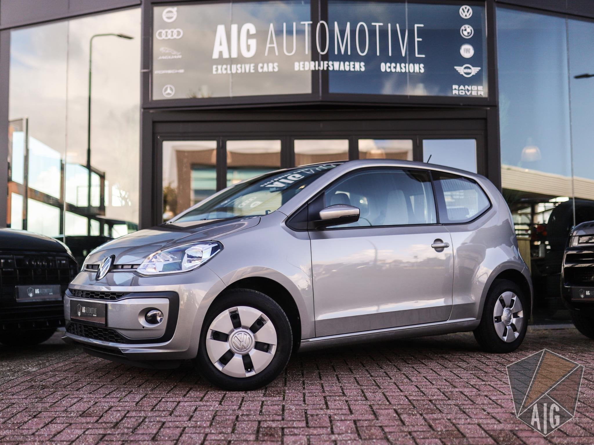 Volkswagen Up! 1.0 | Stoelverw. | Bluetooth | Winter-Pakket, Stof, Gebruikt, 4 stoelen, 891 kg