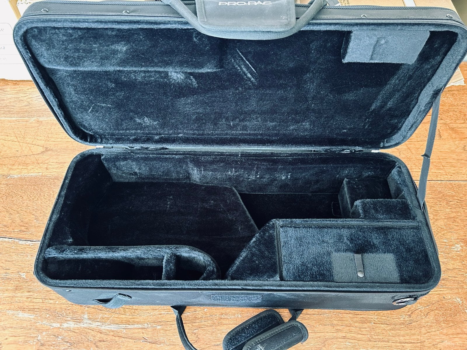 Protec PB304 altsax koffer - Zo goed als nieuw, Muziek en Instrumenten, Behuizingen en Koffers, Ophalen of Verzenden, Zo goed als nieuw