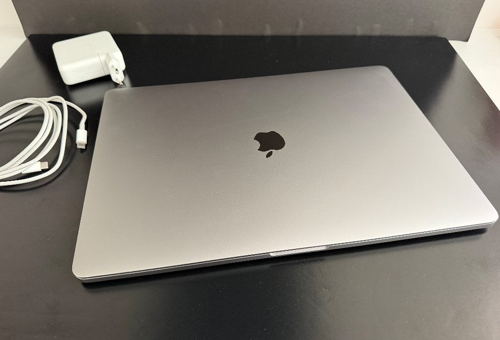 Te koop MacBook Pro 16-inch 2.6Ghz i7 - 16Gb model 2019, MacBook Pro, Gebruikt, 2 tot 3 Ghz, Qwerty