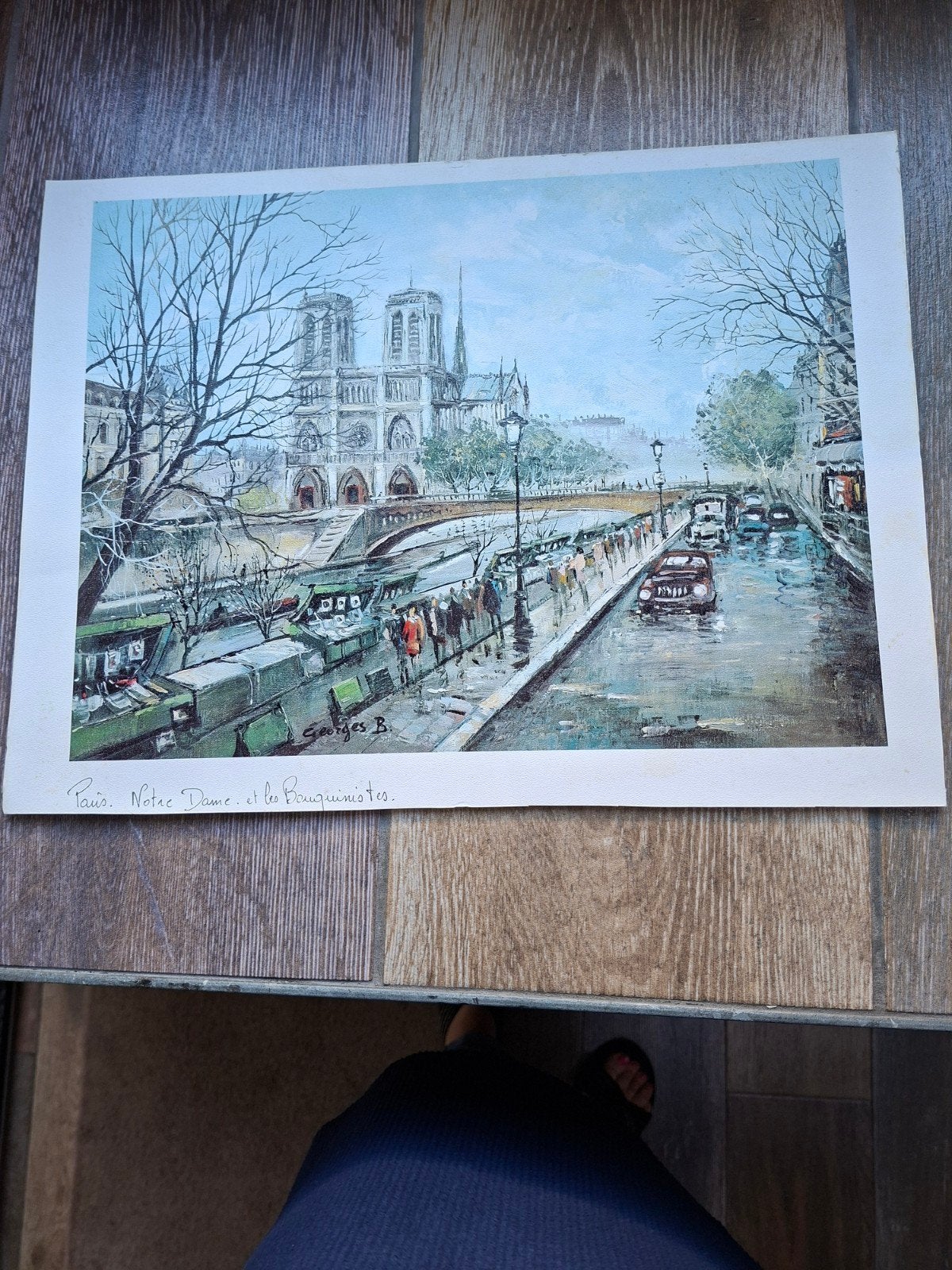 Parijs Notre Dame et les Bouquinistes - Georges B., Antiek en Kunst, Realistisch, Ophalen of Verzenden, Print, Papier